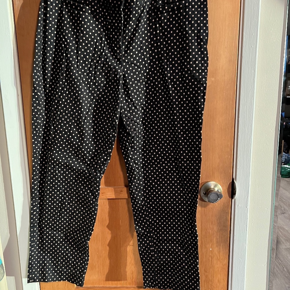 ELLEN TRACY Polka Dot Crop Ankle Pant Size 10